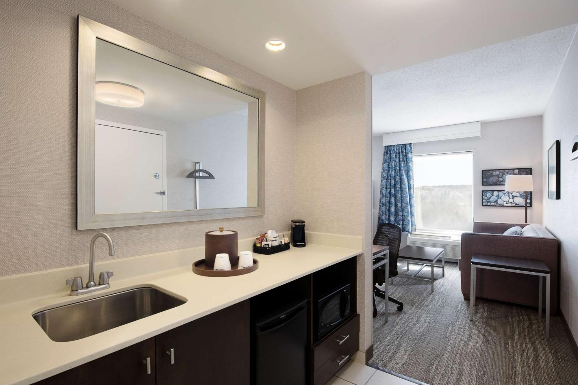 Hampton Inn & Suites By Hilton Dartmouth - Halifax Exterior foto